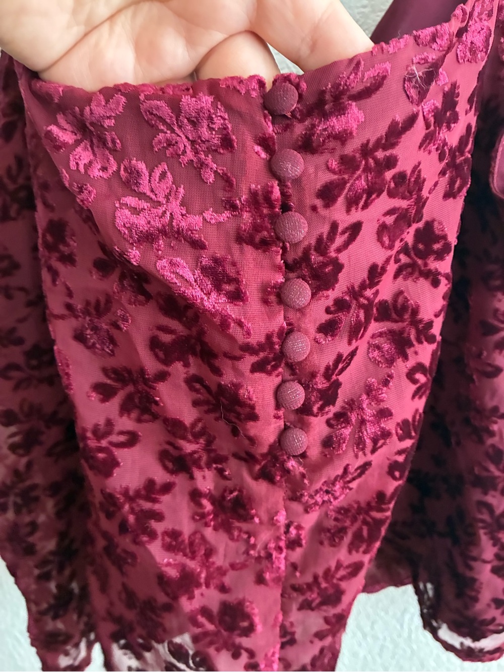 🆕GAP Burnout Velvet Crop Cami Burgundy Floral Spaghetti Strap Top XXL🆕 - Picture 10 of 16